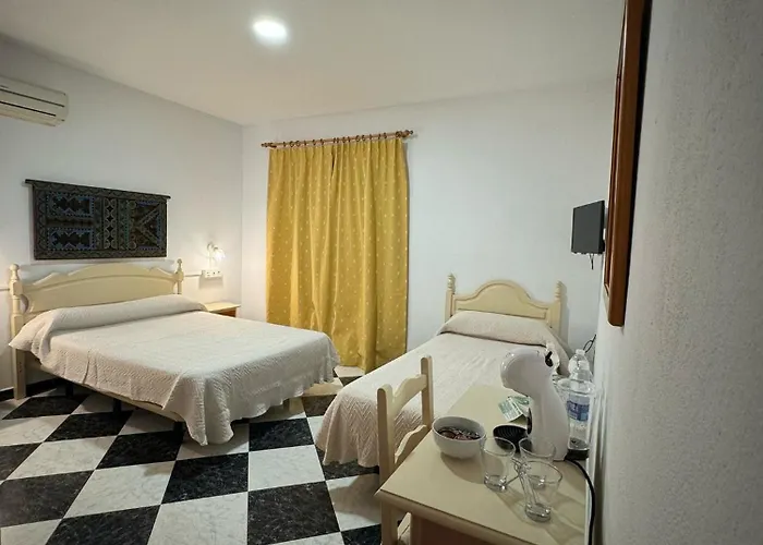 Del Faro بيت ضيافة *